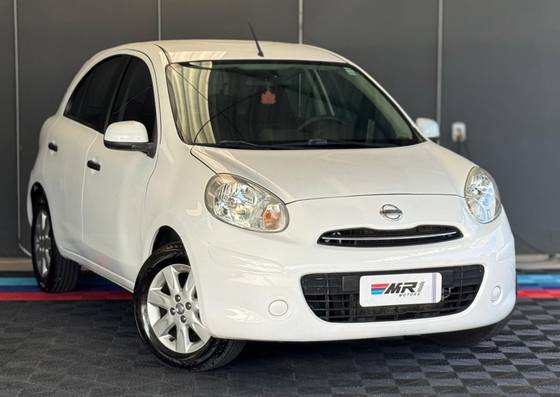 NISSAN MARCH 1.6 SV 16V FLEX 4P MANUAL